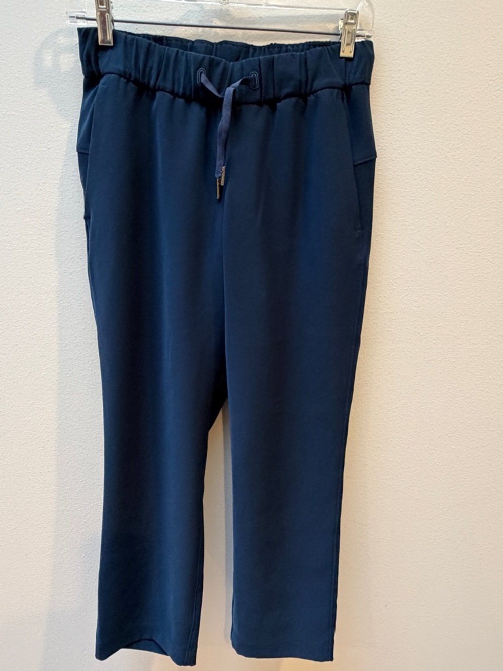 Lululemon Navy Blue Cropped Drawstring Casual Pants- Sz XS